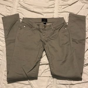 NWOT Grey Jeggings